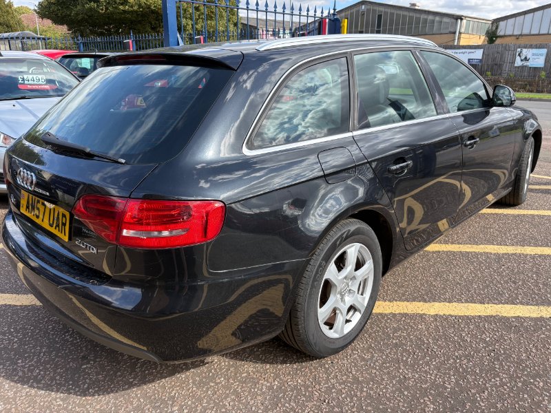 Black Audi A4 Avant TDI / LHD