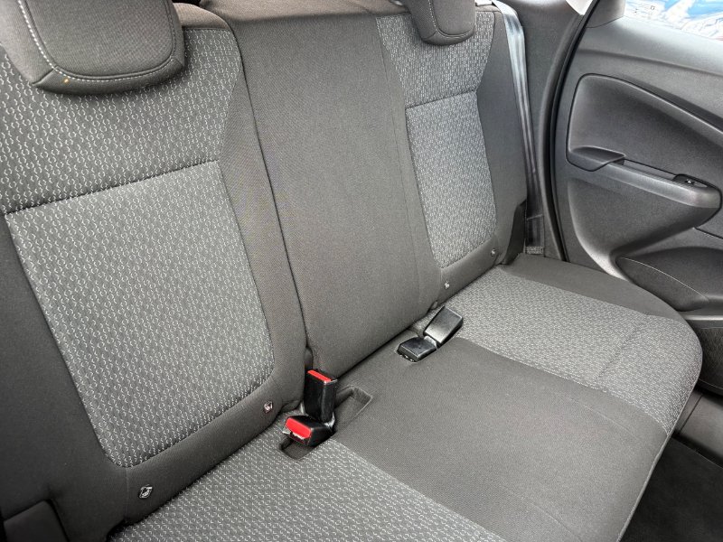 Red Vauxhall Crossland X 1.2 Turbo ecoTEC GPF SE Nav SUV 5dr Petrol Manual Euro 6 s/s 110 ps