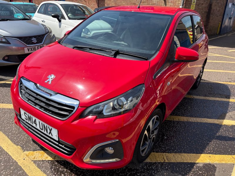 Red Peugeot 108 1.2 VTi PureTech Allure Hatchback 5dr Petrol Manual Euro 5 82 ps