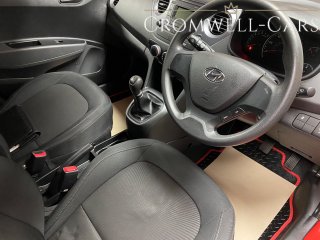/photos/9640/3389f796-d9e9-bd3d-5b11-b0c73432e24a_processed1_i320x240.jpg