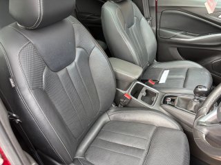 /photos/9640/66b46da5-7564-8257-a270-7895cc85a91a_i320x240.jpg