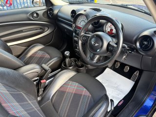 /photos/9640/7304b9ad-0588-3309-957b-c1f0c337c291_i320x240.jpg