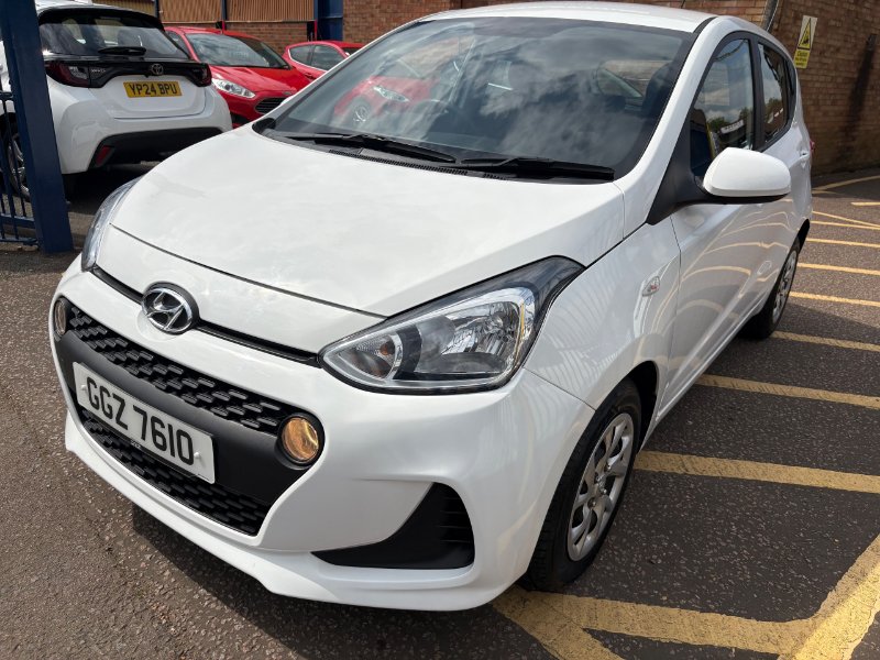 White Hyundai i10 1.0 SE Hatchback 5dr Petrol Manual Euro 6 66 ps
