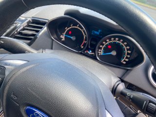 /photos/9640/ba5417c7-596a-56a8-70c8-e7de02028e05_i320x240.jpg