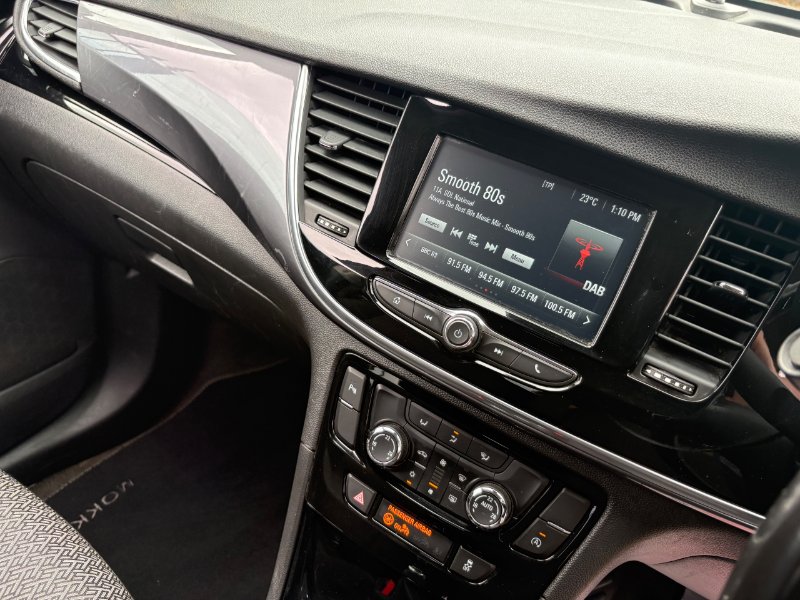 White 2018 Vauxhall Mokka X 1.4i Turbo ecoTEC Active SUV 5dr Petrol Manual Euro 6 s/s 140 ps in St. Neots