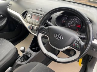 /photos/9640/de6474a1-030f-7c51-aeae-dd6a34d7c27c_i320x240.jpg