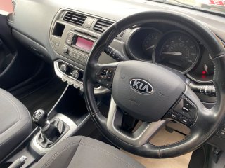 /photos/9640/fd99d7ff-e92a-8ed0-6d48-5cbe3c1e7bf4_i320x240.jpg